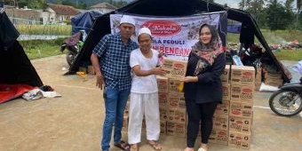 Peduli Gempa Cianjur, Kokola Group Hadir Salurkan Bantuan