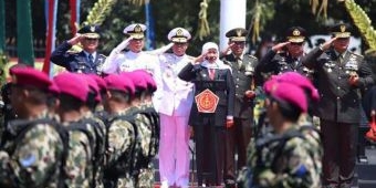 Ingatkan Perang Cyber, Gubernur Khofifah Minta TNI Pangkas Bibit Radikalisme dan Terorisme