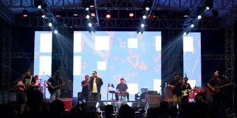Guyonwaton Sukses Bikin Ambyar Ribuan Penonton Okefestria