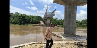Baru Capai 64 Persen, Wabup Budi Minta Pengerjaan Jembatan Bojonegoro Dikebut