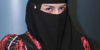 Inilah Respons Postingan Artis Five Vi: Orang Islam Normal Pasti Tahu Maulid Tak Dilarang