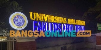 Dekan FK Unair Diberhentikan, Ada Apa?