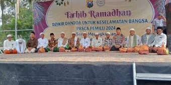 Polda Jatim Gandeng LSM Gapura Bagikan 500 Paket Sembako untuk Warga Kurang Mampu