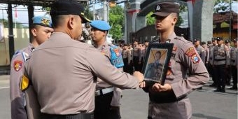 Terlibat Peredaran Narkoba, Oknum Anggota Polisi di Tulungagung Diberhentikan dari Jabatannya