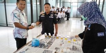 Calon Tenaga Kontrak Dishub Kota Malang Dites Urine