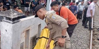 Janda 2 Anak dari Probolinggo Tewas Tersambar Kereta di Surabaya