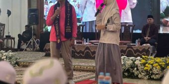 keren-bahas-financial-freedom-dahlan-iskan-tampil-energik-di-depan-santri-mbi-amanatul-ummah