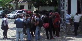 SMKN 1 Tulungagung Tarik SPP, Puluhan Wali Murid Wadul ke Dewan