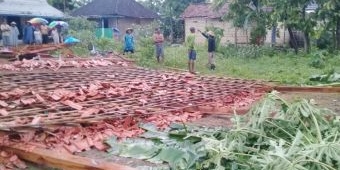 Puting Beliung di Kenduruan Tuban: 50 Rumah Rusak, 3 Orang Terluka