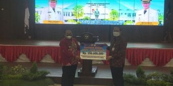 Terima Bantuan Uang Tunai Rp 150 Juta dari ​BPMD Jember, Bupati Hendy: Ini Adalah Wujud Sinergisitas