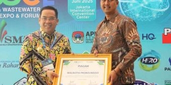 Wali Kota Probolinggo Raih Penghargaan Bidang Pembiayaan Sektor Air Bersih