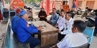 Bukan Kebakaran, Damkar Turun Tangan Padamkan Api Hubungan Pasutri yang Bertengkar di Pamekasan