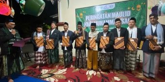Maulid Nabi, MUI Sukolilo Surabaya Wisuda Kursus Dakwah dan Santunan 100 Anak Yatim