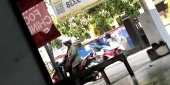 Edan, saat Puasa, Pemotor Pria Onani di Depan Wanita Muda Penjaga Depo Air Isi Ulang