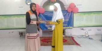 Rumah Zakat Salurkan 18 Alquran ke Pondok Pesantren Al-Marzuqi Pamekasan