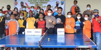Kapolres Pasuruan Launching Program Orang Tua dan Anak Asuh Pelajar Papua di Kampung Margo Utomo
