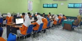 288 Siswa SMP 1 Maospati Ikuti Tes Kemampuan Akademik