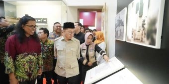 Wali Kota Mojokerto Dampingi Menteri Kebudayaan Resmikan Galeri Soekarno Kecil di SDN Purwotengah
