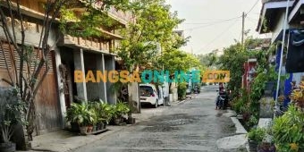 Warga Mengeluh, Jalan Penghubung Antarkecamatan yang Rusak di Nganjuk Tak Kunjung Diperbaiki