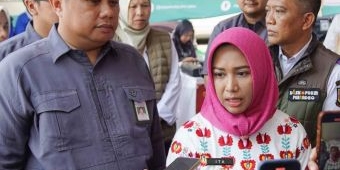 Tinjau Pasar Murah, Wali Kota Mojokerto Pastikan Sembako dan Bapokting Aman