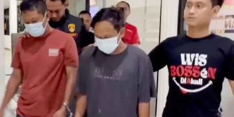 Tak Terima Ditegur, Dua orang asal Tuban Bacok Warga dan Kabur ke Tangerang Selatan