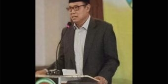 Risma 'Temukan' Tunawisma di Jl Sudirman, Kiai As'ad Ali: Kurang Terpuji, Rekayasa, Murahan