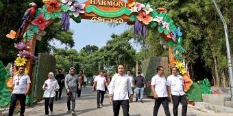 Gerakkan Ekonomi Warga, Wali Kota Eri Cahyadi Fokus Koneksi Infrastruktur Jalan di Tahun 2026-2027