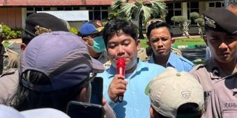 Puluhan Aktivis Demo Korwil BGN Pamekasan Terkait Dugaan Rangkap Jabatan, ini Penjelasan Hariyanto