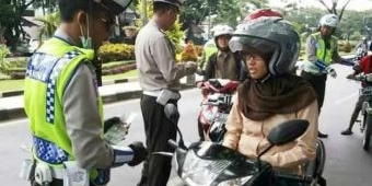 Polda Jatim Catat 229 Ribu Pelanggar Lalu Lintas dalam Operasi Simpatik Semeru 2017