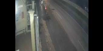 Motor Hilang saat Istirahat di Kedai Kopi Jalur Pantura, Aksi Maling di Pasuruan Terekam CCTV