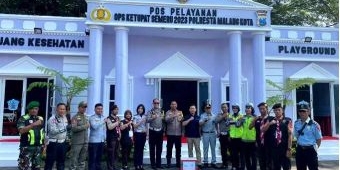 Posyan Berbentuk Miniatur Istana Merdeka Polresta Malang Kota Curi Perhatian Pemudik
