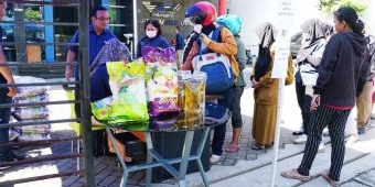 Pj Gubernur Jatim Apresiasi Pasar Pangan Murah PT JGU