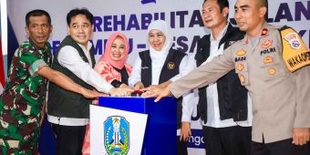 Resmikan Jalan Poros Miru-Jugo, Gubernur Khofifah Dorong Mobilitas dan Pertanian di Lamongan