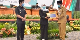 Raih Opini WTP Lima Kali Berturut-turut, Bupati Sambari Diarak Naik Dadak Merak