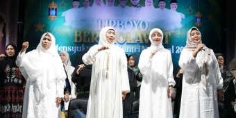 semarak-lirboyo-bersholawat-gubernur-khofifah-dan-wali-kota-kediri-puji-peran-strategis-pesantren