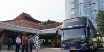 Lepas Rombongan Arus Balik Gratis, Bupati Bojonegoro Beri Pesan ini ke Warganya yang Merantau