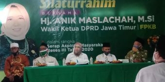 Warga Sidoarjo Titip Aspirasi Frontage Road Waru-Buduran ke Anik Maslachah
