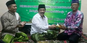 Sediakan Koleksi Buku Linguistik Arab, Perpustakaan Madrasatulalsun di Sidoarjo Dibuka untuk Umum