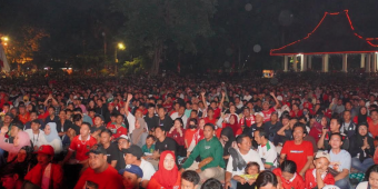 5.000 Warga Padati Alun-Alun Sidoarjo Dukung Timnas U-23 dalam Acara Nobar Geden