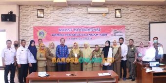 12.836 Warga Gresik Berisiko Terkena HIV/AIDS