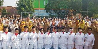 ​Wali Kota Mojokerto Tinjau USBN–BK SMP dan Sidak GMSC