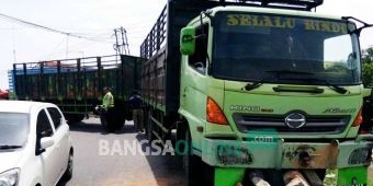 Kecelakaan di Jembatan Ploso: Truk Gandeng Seruduk Motor, Pick Up, Hingga Pagar Jembatan