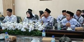 Puluhan Guru Honorer di Jember Mengadu ke Dewan Pertanyakan Kuota PPPK