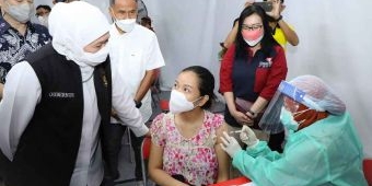 Gubernur Khofifah: Jatim Siap Berikan Vaksinasi Booster Kedua untuk Masyarakat