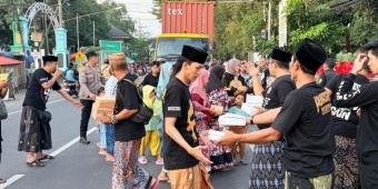 Komunitas Punisher Pasuruan Turun ke Jalan, Bagikan Takjil dan Santuni 125 Anak Yatim di Kejayan