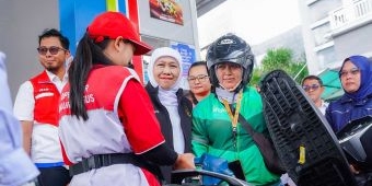 Momentum Hari Kartini, Gubernur Khofifah Beri BBM Gratis untuk Ojol di Malang