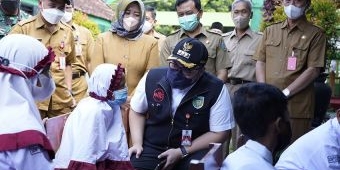 Januari 2022, Bupati Kediri Targetkan Vaksinasi Anak Dosis Pertama Capai 100 Persen