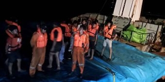 Langkah SIG Evakuasi Kebakaran Kapal Bermuatan Jagung di Area Pelabuhan Tersus Tuban