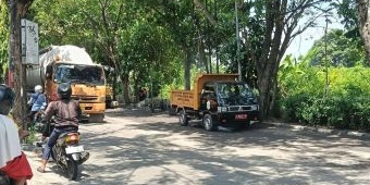 Tindaklanjut Keluhan Warga, Dinas PU Lamongan Perbaiki Kerusakan Jalan Veteran