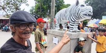 Patung Macan Putih Gemoy di Kediri Makin Viral hingga Dikunjungi Wisatawan dari Berbagai Daerah